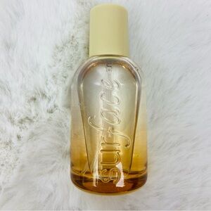 Surface Eau de Parfum trace violet Spray a lightweight everyday sent